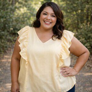 NWT - XXL yellow top.  Casual sleeveless top. Plaid top.  Plus Size Summer top